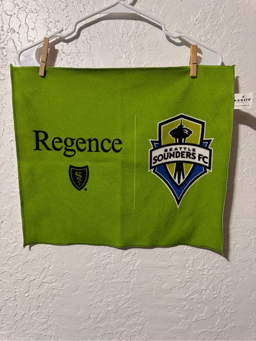 Seattle Sounders Rave Green Rally Towel 2023 Stadium Giveaway